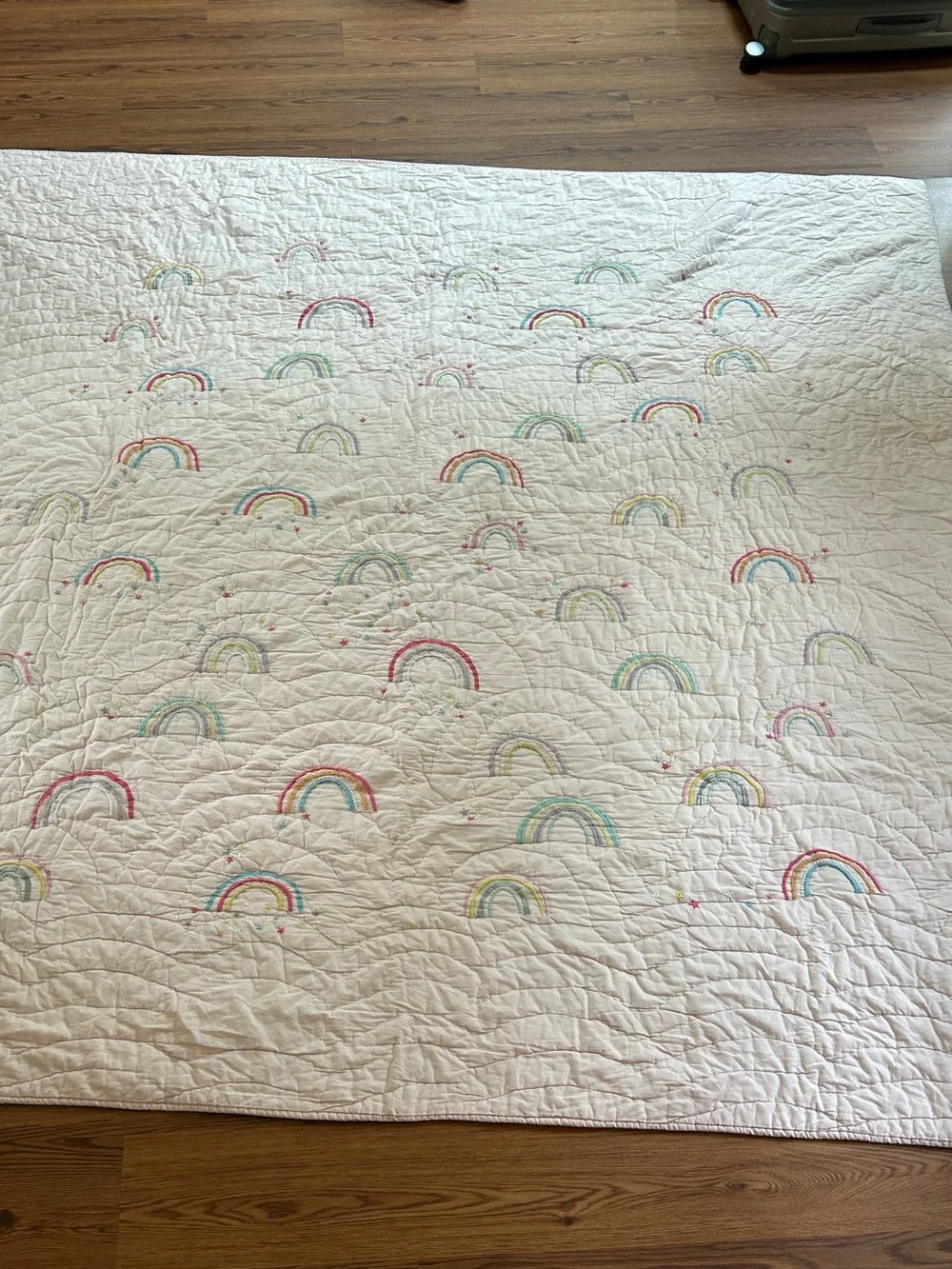 Pottery Barn Kids Queen Rainbow and Stars Embroidered Quilt and Pillow Case